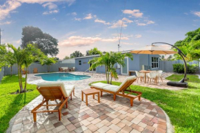 Modern 3BR Beach House With Private Pool and BBQ